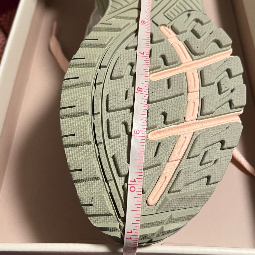 New Balance sage green and Peach Sneakers Joe freshgoods 993 - Picture 6 of 6